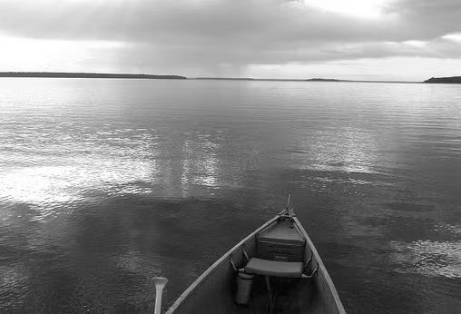 a boat in a lake