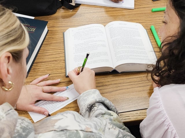 Pre-Law Students Visit Law Library
