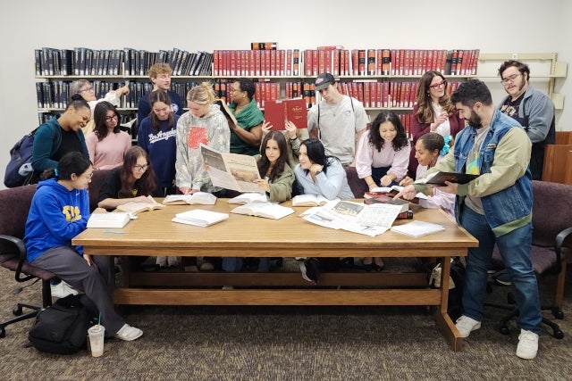 Pre-Law Students Visit Law Library