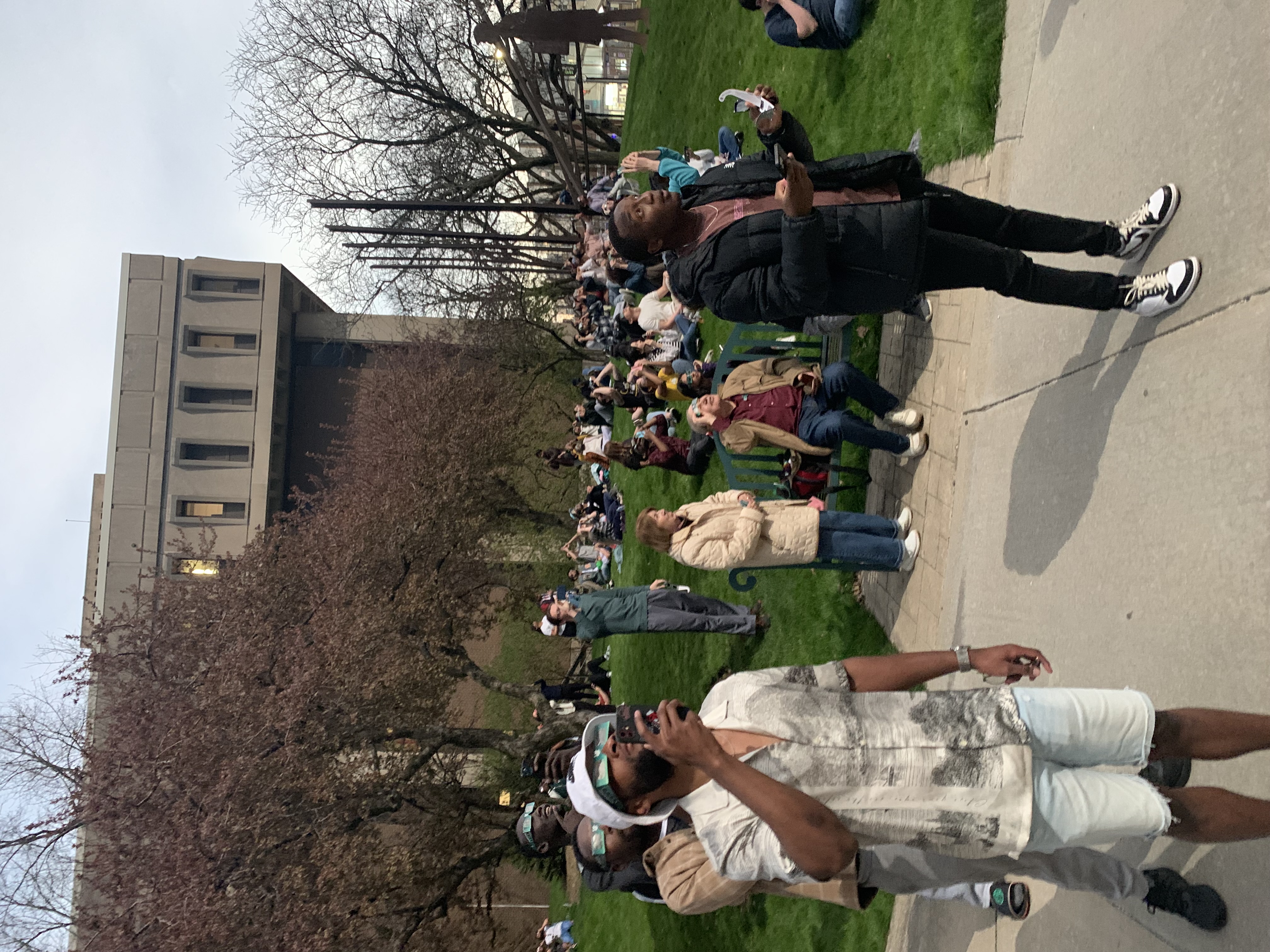 Crowds at the CSU Campus observation site