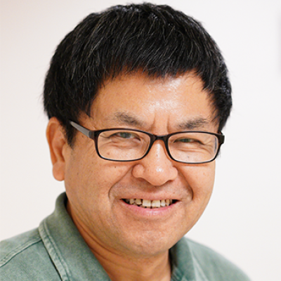 Headshot of Aimin Zhou.