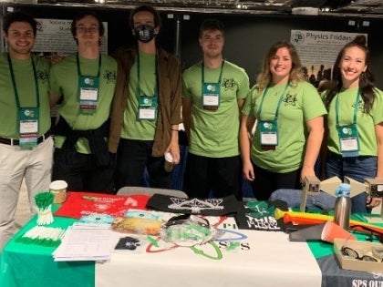 students.green.tshirts